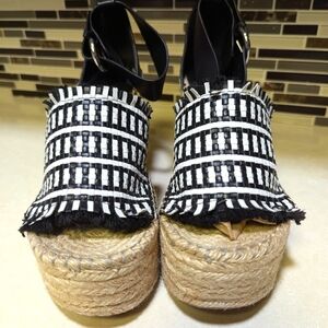 Women's open toe wedge sandals size 10M